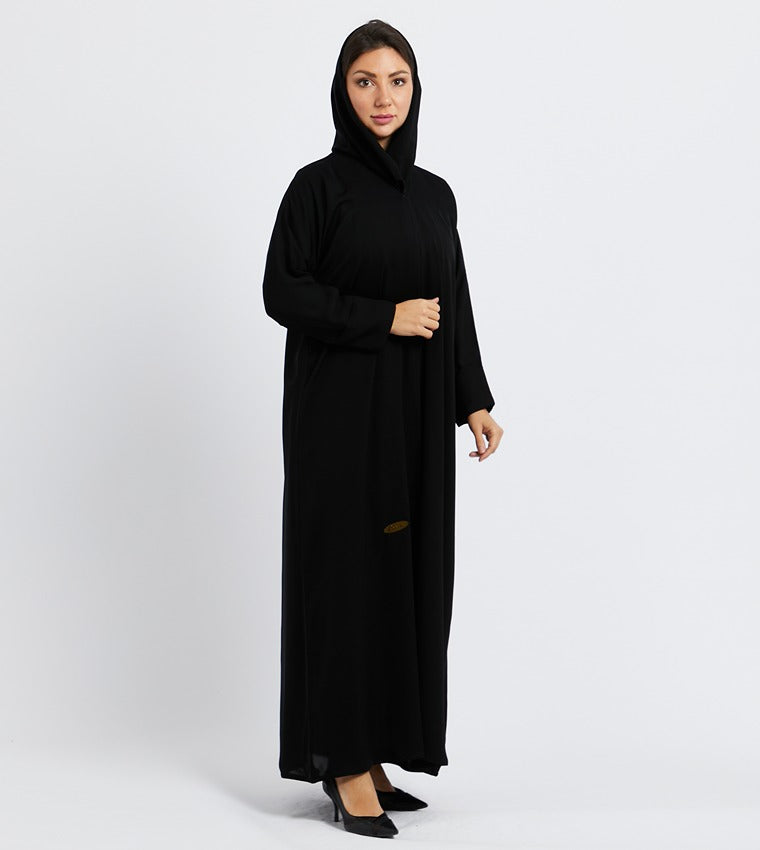 عباية سوداء سادة بأكمام طويلة